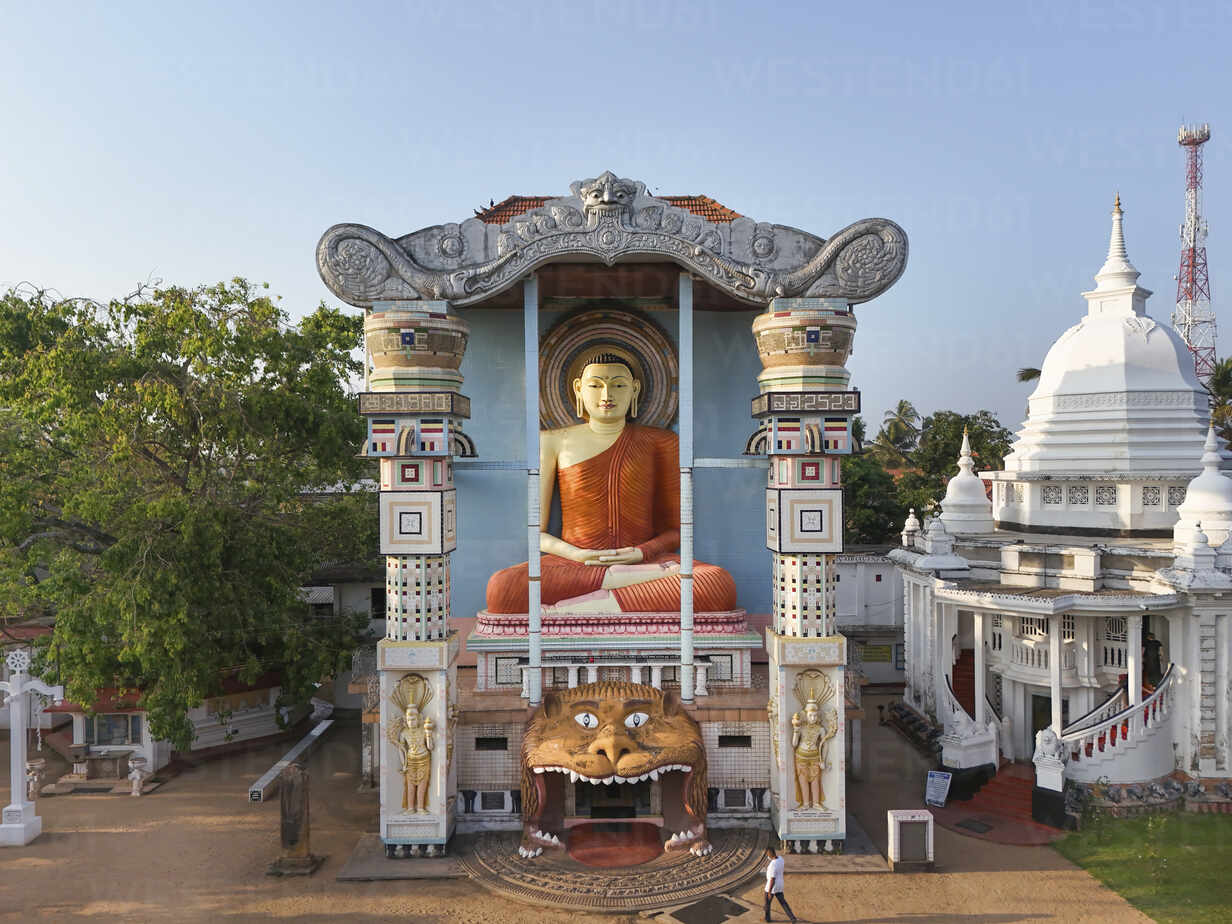 See the Angurukaramulla Temple